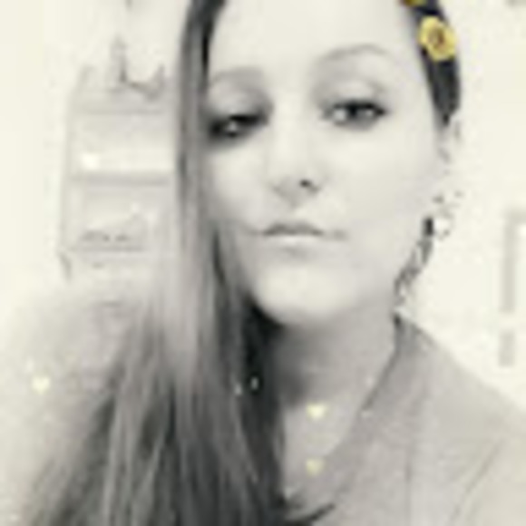 Meet your Posher, Jenna - Picture 1 of 1